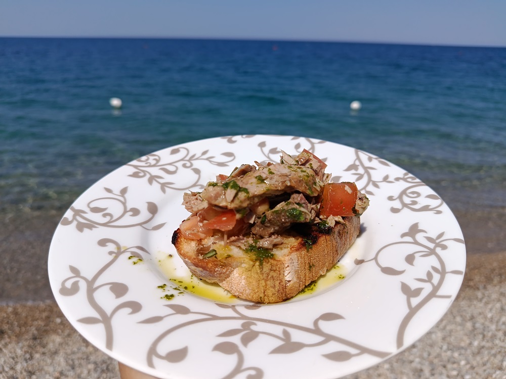 12FridaBeach-tonno.jpg