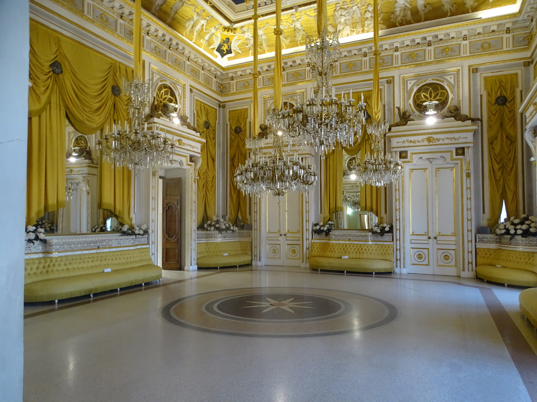 8wcorigliano-CastelloSAla.jpg