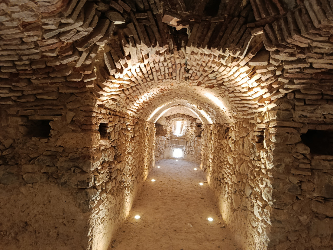 wRoccaImperiale-CastSotterranei.jpg