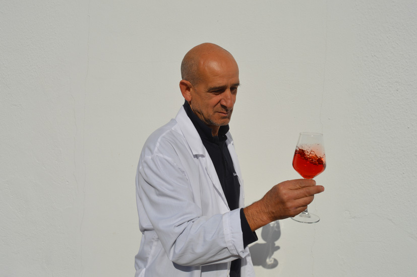 wcantinasandonaci-cantinierem.jpg