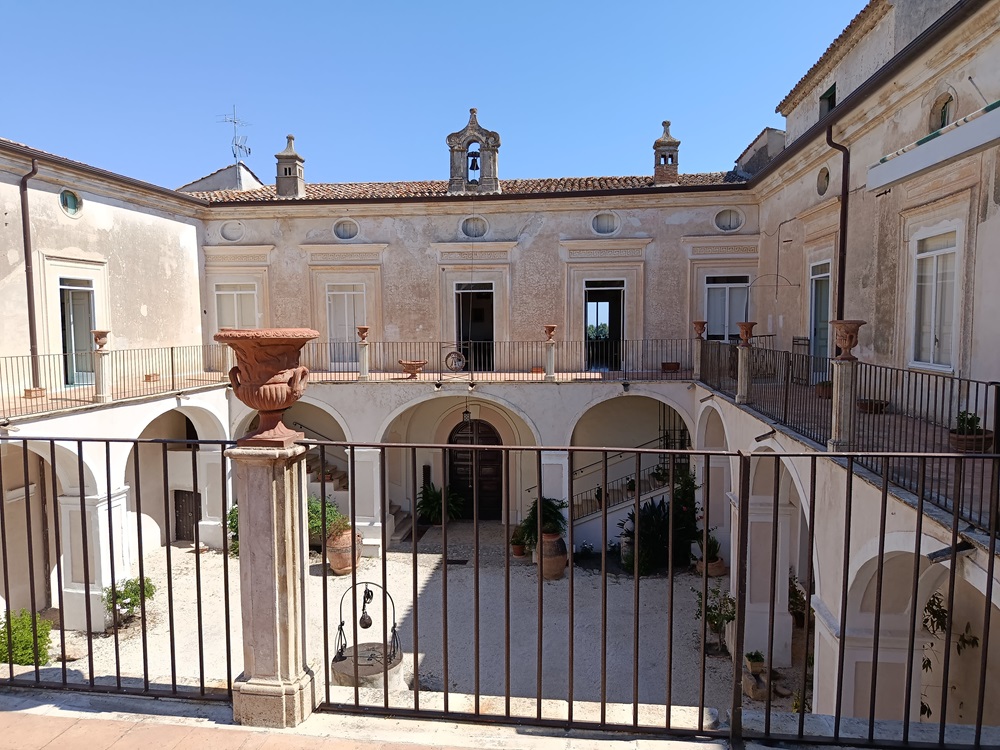 caselloMascaro atrio1