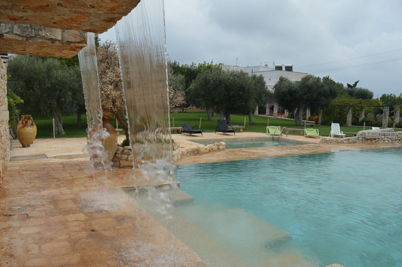 12wcasindeipreti piscinascateM