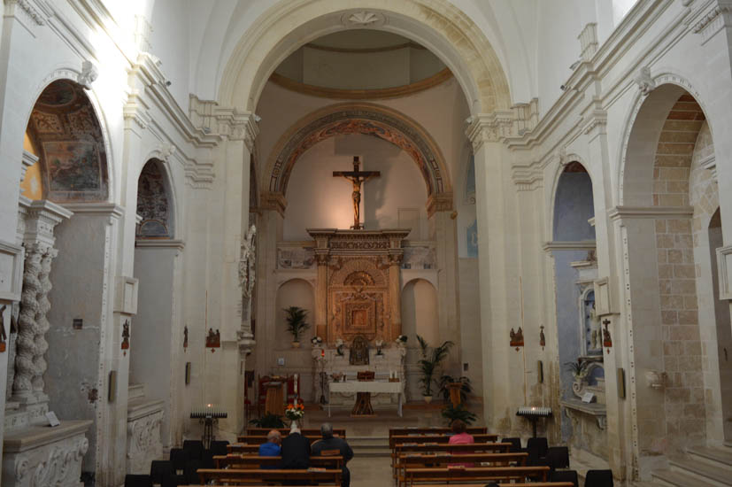 2-wcopertino-Santuariogrottella-interno.jpg