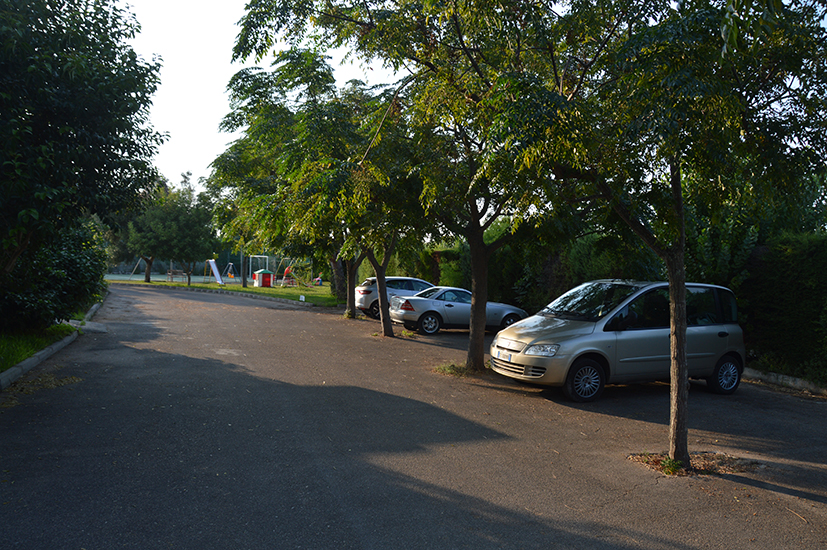 10woasi parcheggi