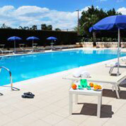 4w oasi piscina