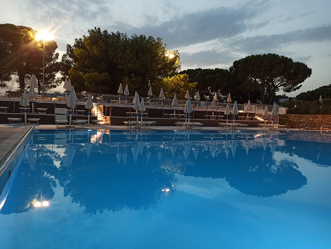 wportogiardino-piscineTramonto.jpg