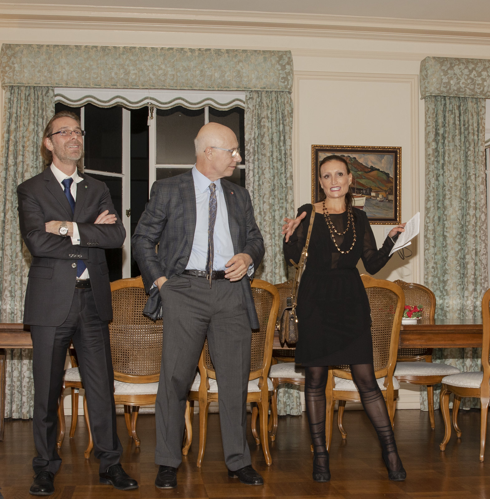 Serena_con_il_Console_Generale_Sergio_Strozzi_a_sinistra_e_Douglas_Leone_a_destra_membro_della_comunita_italo-americana_di_San_Francisco.jpg