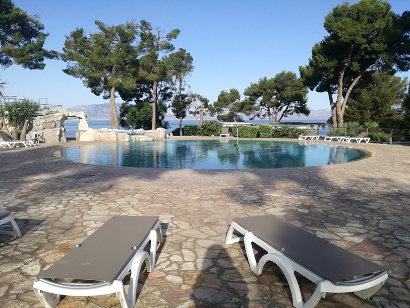 wcds-terrasini-piscinaidromassaggioOK.jpg