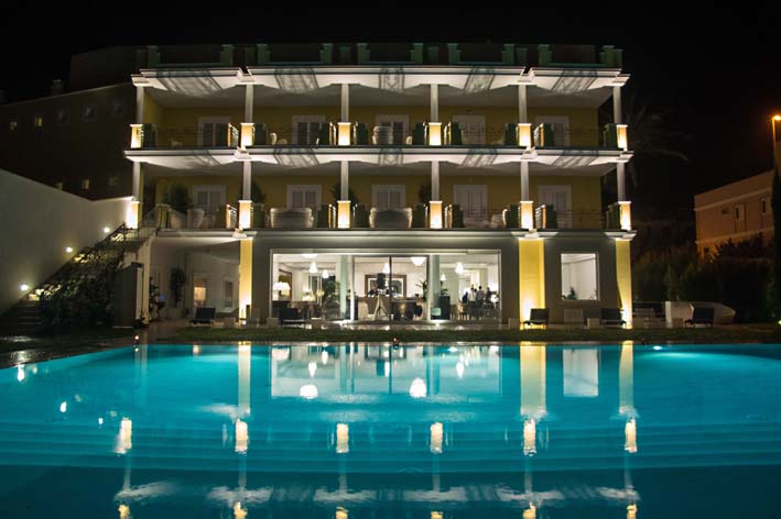 4whotelvittoria piscinasera
